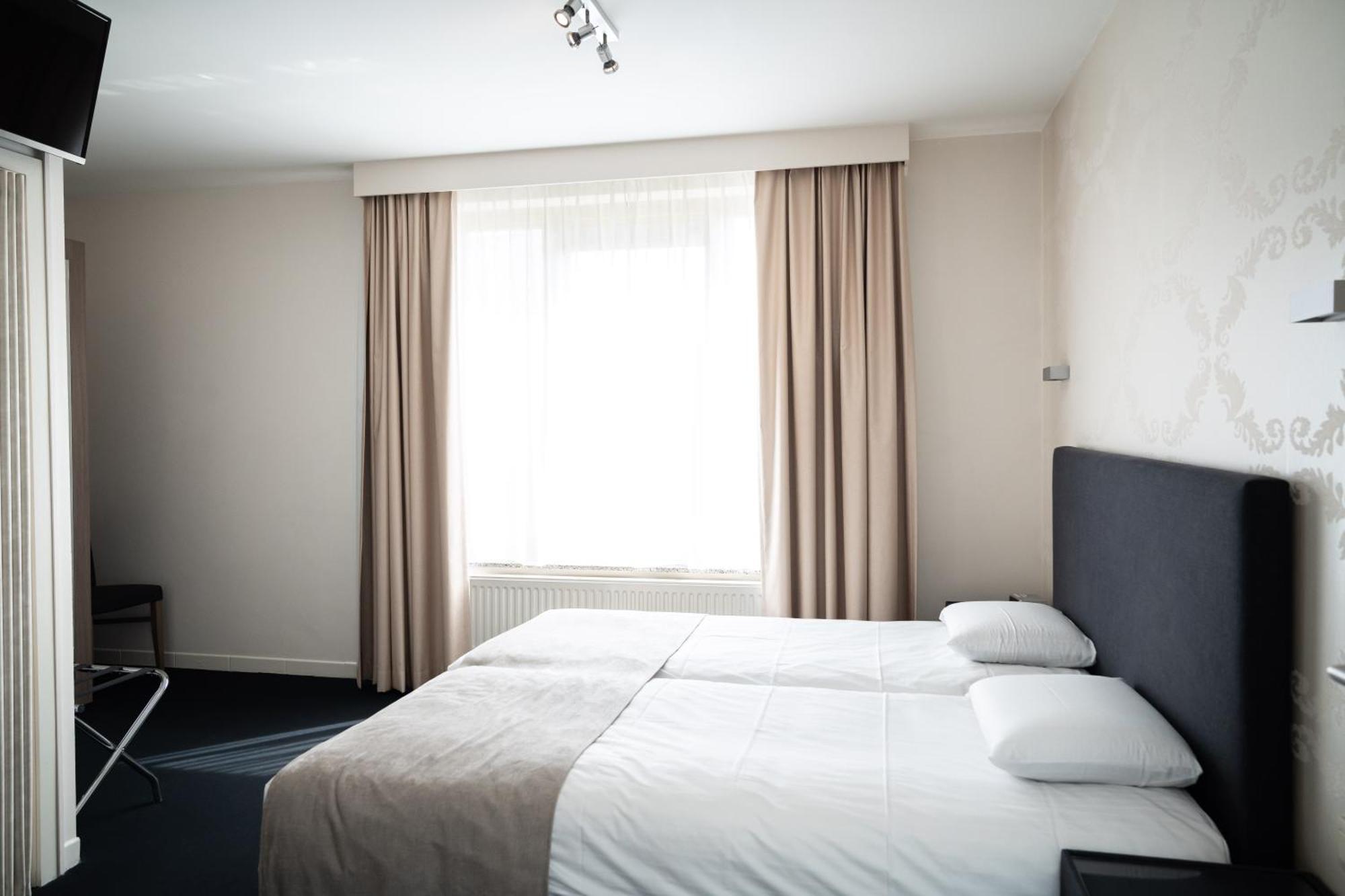 Hotel Essenza Puurs Extérieur photo